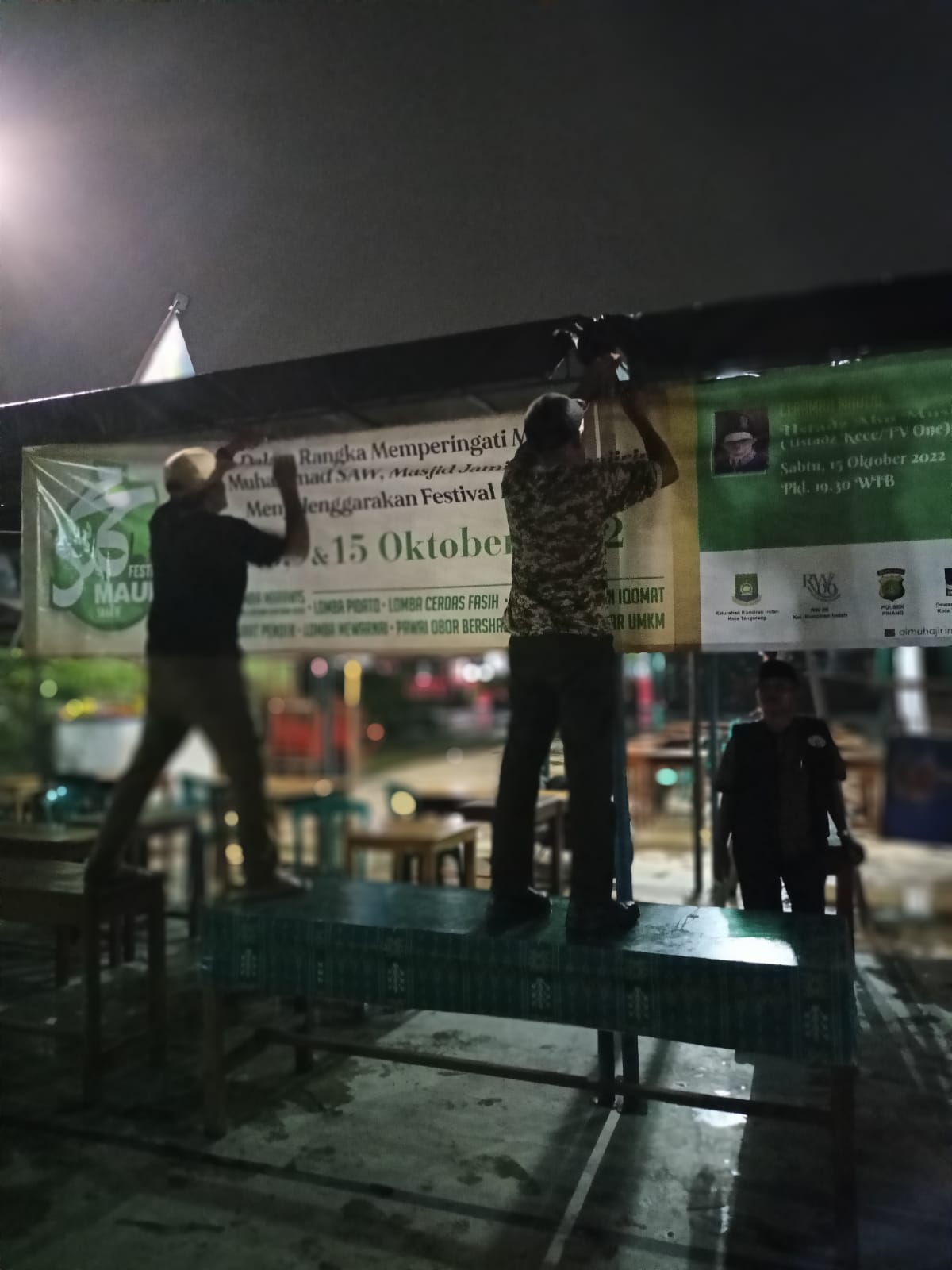Selesai Pembukaan Festival, Panitia Segera Siapkan Panggung Lomba Hadroh.
