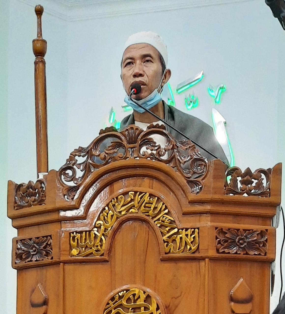 Sampaikan Kultum, Ustadz Paedi ; Dunia Akan Menjadi Sebuah Cerita Sampaikan Kultum, Ustadz Paedi ; Dunia Akan Menjadi Sebuah Cerita